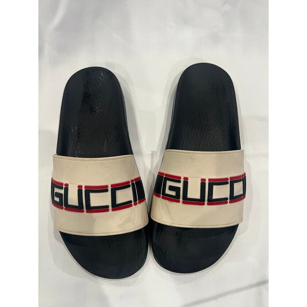 Gucci slippers